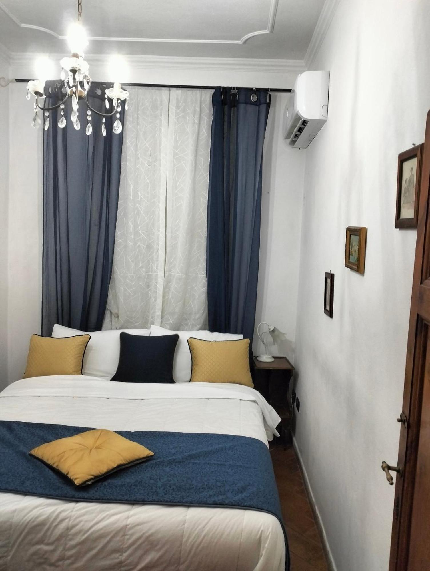 פיזה Palace Comfort Inn מראה חיצוני תמונה
